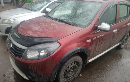 Renault Sandero I, 2012 год, 450 000 рублей, 2 фотография