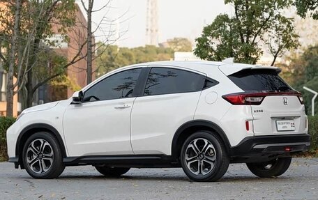 Honda Vezel, 2022 год, 1 610 000 рублей, 6 фотография