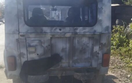 ЛуАЗ 3151, 2000 год, 150 000 рублей, 2 фотография