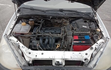 Ford Focus IV, 2002 год, 260 000 рублей, 10 фотография