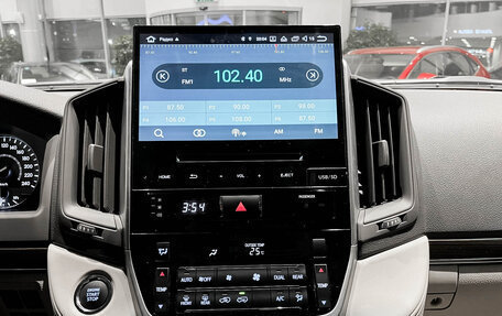 Toyota Land Cruiser, 2021 год, 7 500 000 рублей, 16 фотография