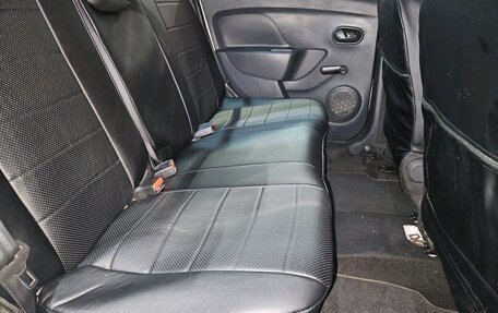 Renault Logan II, 2018 год, 699 000 рублей, 12 фотография