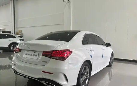 Mercedes-Benz A-Класс, 2022 год, 1 790 000 рублей, 10 фотография