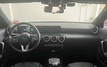 Mercedes-Benz A-Класс, 2022 год, 1 790 000 рублей, 7 фотография