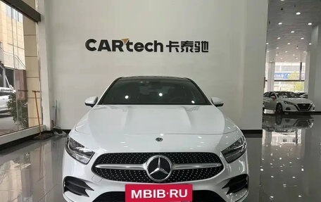 Mercedes-Benz A-Класс, 2022 год, 1 790 000 рублей, 2 фотография