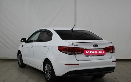 KIA Rio III рестайлинг, 2016 год, 890 000 рублей, 10 фотография