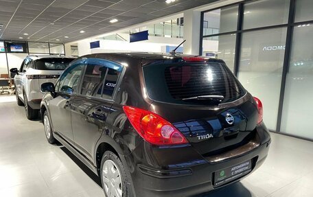 Nissan Tiida, 2010 год, 670 000 рублей, 6 фотография