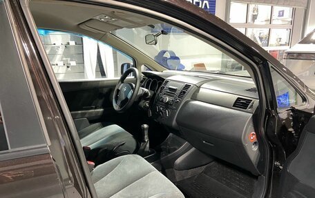 Nissan Tiida, 2010 год, 670 000 рублей, 8 фотография