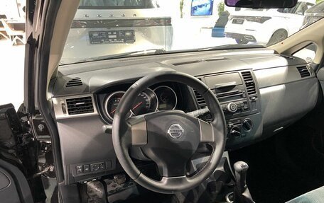 Nissan Tiida, 2010 год, 670 000 рублей, 11 фотография