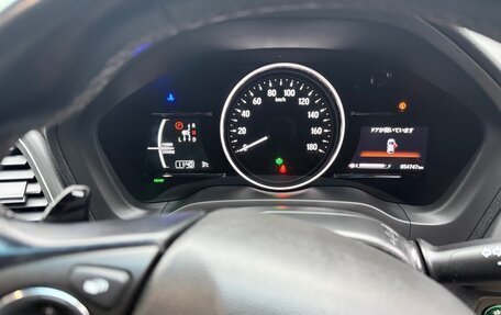 Honda Vezel, 2019 год, 2 200 000 рублей, 6 фотография