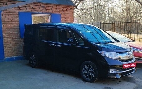 Honda Stepwgn IV, 2015 год, 2 090 000 рублей, 2 фотография