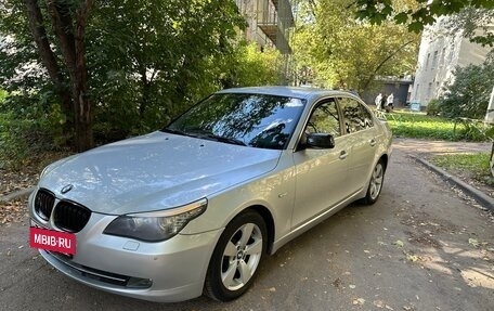 BMW 5 серия, 2008 год, 900 000 рублей, 2 фотография