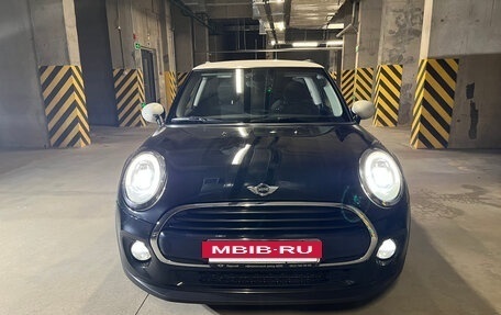 MINI Hatch, 2017 год, 2 500 000 рублей, 9 фотография