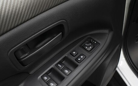 Mitsubishi Outlander III рестайлинг 3, 2016 год, 1 890 000 рублей, 15 фотография