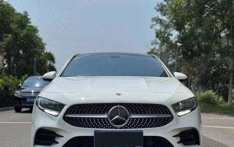 Mercedes-Benz A-Класс, 2021 год, 1 810 000 рублей, 2 фотография