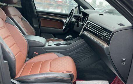 Volkswagen Touareg III, 2018 год, 4 249 999 рублей, 14 фотография