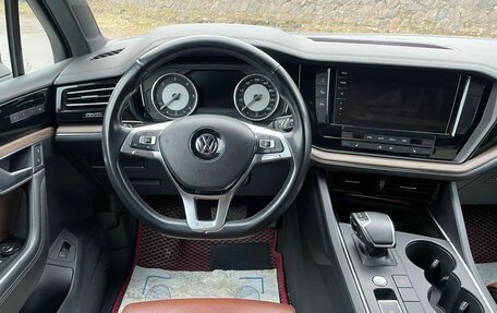 Volkswagen Touareg III, 2018 год, 4 249 999 рублей, 11 фотография