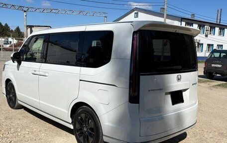 Honda Stepwgn, 2022 год, 2 470 000 рублей, 7 фотография