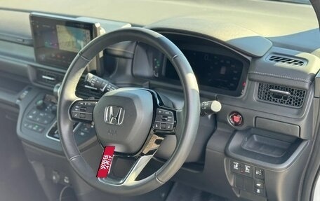 Honda Stepwgn, 2022 год, 2 470 000 рублей, 9 фотография