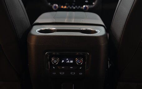 Chevrolet Tahoe IV, 2025 год, 16 990 000 рублей, 17 фотография