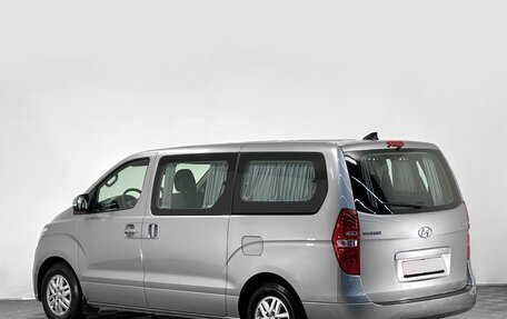 Hyundai H-1 II рестайлинг, 2018 год, 3 198 000 рублей, 4 фотография