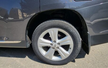 Toyota Highlander III, 2012 год, 1 700 000 рублей, 13 фотография