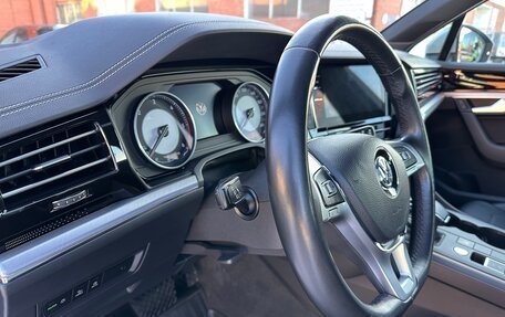 Volkswagen Touareg III, 2019 год, 4 720 000 рублей, 16 фотография