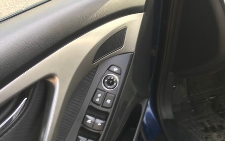 Hyundai Elantra V, 2012 год, 955 000 рублей, 16 фотография