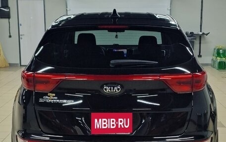 KIA Sportage IV рестайлинг, 2018 год, 2 330 000 рублей, 2 фотография