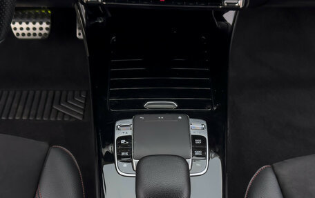 Mercedes-Benz CLA, 2019 год, 2 874 000 рублей, 13 фотография