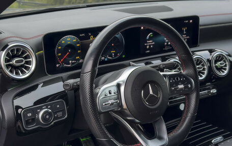 Mercedes-Benz CLA, 2019 год, 2 874 000 рублей, 19 фотография