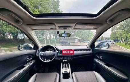 Honda Vezel, 2021 год, 1 360 000 рублей, 5 фотография