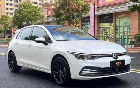 Volkswagen Golf VIII, 2022 год, 1 520 000 рублей, 3 фотография