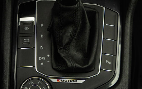 Volkswagen Tiguan II, 2019 год, 2 569 000 рублей, 22 фотография