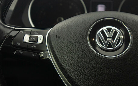 Volkswagen Tiguan II, 2019 год, 2 569 000 рублей, 17 фотография