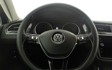 Volkswagen Tiguan II, 2019 год, 2 569 000 рублей, 16 фотография