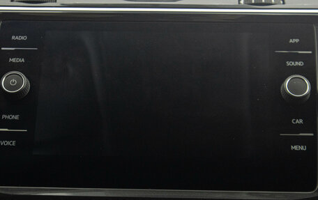 Volkswagen Tiguan II, 2019 год, 2 569 000 рублей, 19 фотография