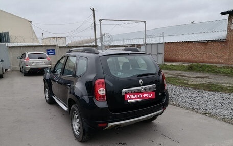 Renault Duster I рестайлинг, 2014 год, 870 000 рублей, 3 фотография