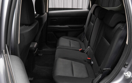 Mitsubishi Outlander III рестайлинг 3, 2013 год, 1 090 000 рублей, 14 фотография