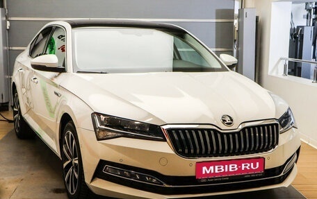 Skoda Superb III рестайлинг, 2024 год, 3 249 000 рублей, 3 фотография