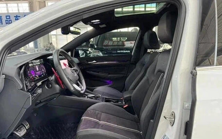 Volkswagen Golf VIII, 2022 год, 1 460 000 рублей, 6 фотография