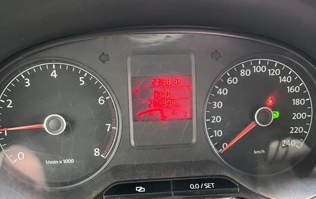 Volkswagen Polo VI (EU Market), 2010 год, 700 000 рублей, 11 фотография