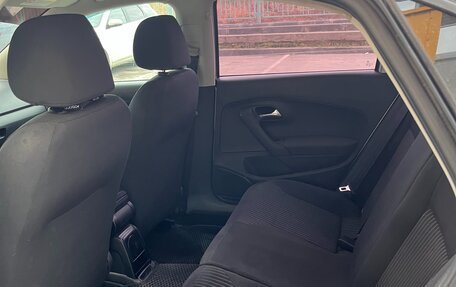 Volkswagen Polo VI (EU Market), 2010 год, 700 000 рублей, 13 фотография