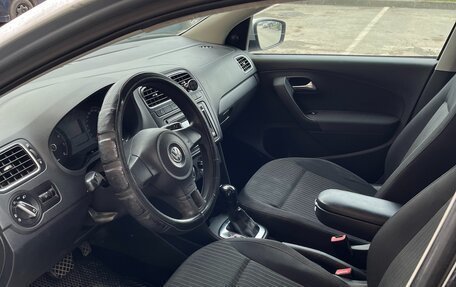 Volkswagen Polo VI (EU Market), 2010 год, 700 000 рублей, 14 фотография