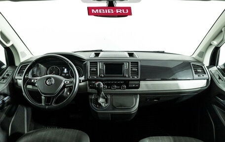 Volkswagen Caravelle T6 рестайлинг, 2019 год, 3 749 700 рублей, 13 фотография