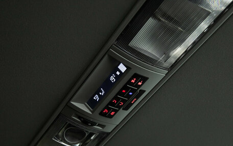 Volkswagen Caravelle T6 рестайлинг, 2019 год, 3 749 700 рублей, 18 фотография