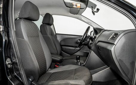 Volkswagen Polo VI (EU Market), 2018 год, 1 090 000 рублей, 5 фотография