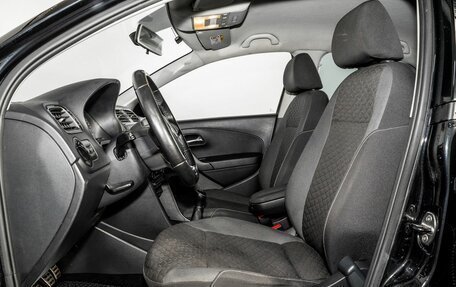 Volkswagen Polo VI (EU Market), 2018 год, 1 090 000 рублей, 6 фотография