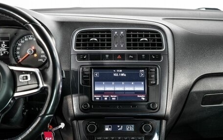 Volkswagen Polo VI (EU Market), 2018 год, 1 090 000 рублей, 11 фотография