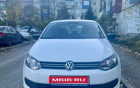 Volkswagen Polo VI (EU Market), 2013 год, 1 100 000 рублей, 2 фотография